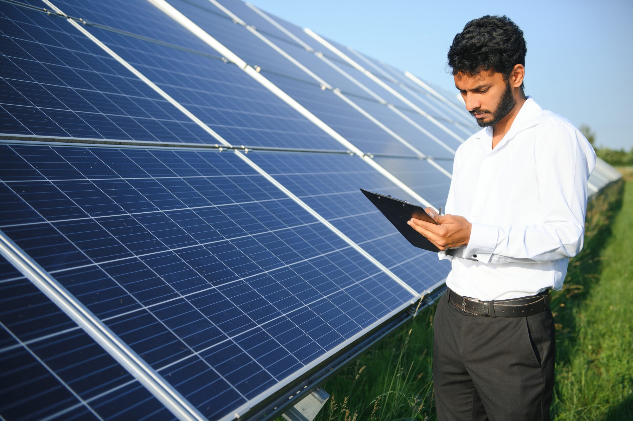 Battery Energy Storage System improving solar energy reliability and grid stability in utility scale projects